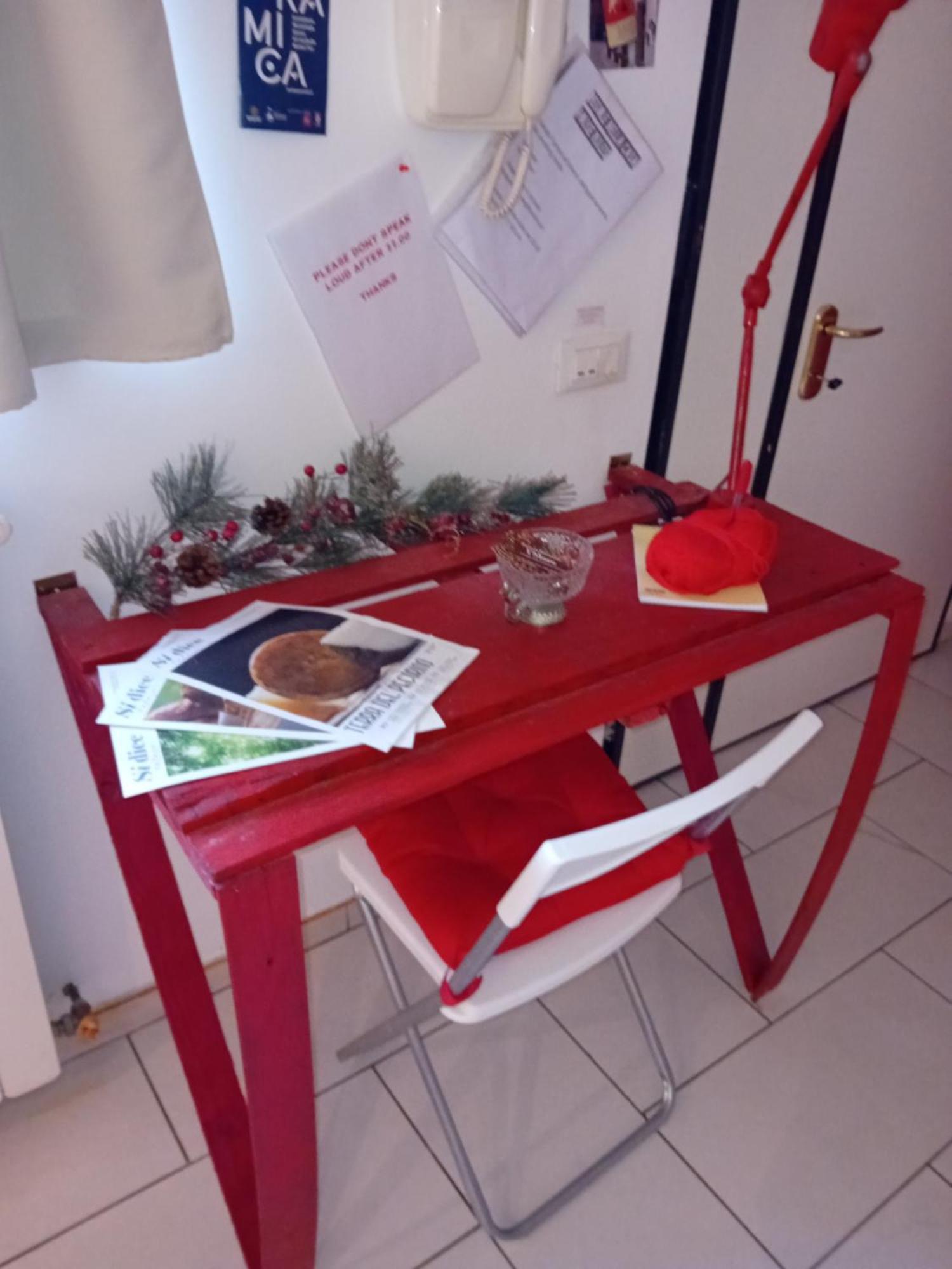Dalla Rossa Montelupo Fiorentino Extérieur photo
